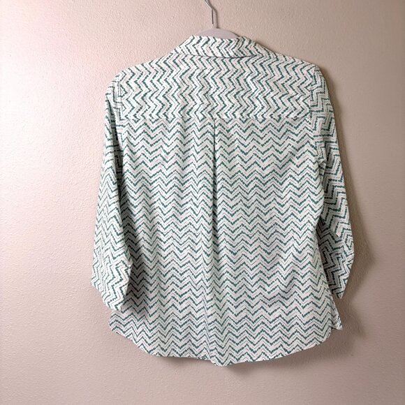 Chicos Button Up Top Size 0 US S Teal Green White Zig Zag 3/4 Sleeve No Iron - Picture 4 of 10